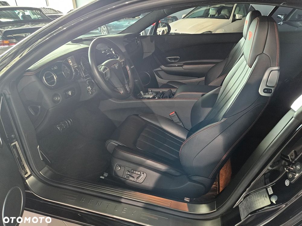 Bentley Continental GT V8 S - 11