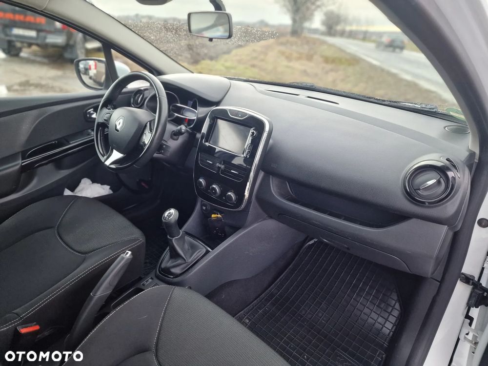 Renault Clio 1.2 16V 75 Limited - 28