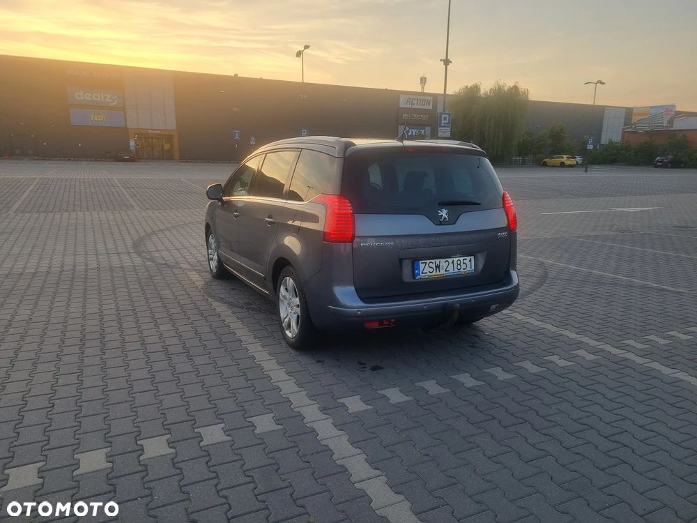 Peugeot 5008 - 7