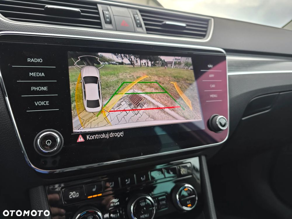 Skoda Superb 2.0 TSI L&K DSG - 11