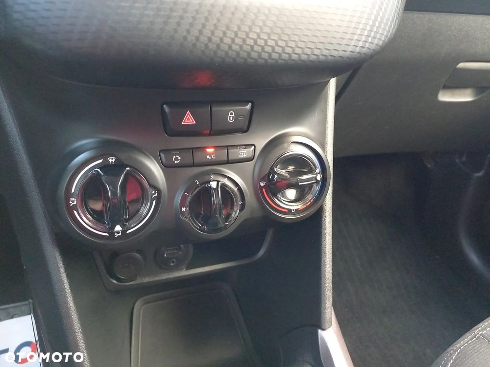 Peugeot 2008 e-HDi FAP 92 STOP & START Style - 29