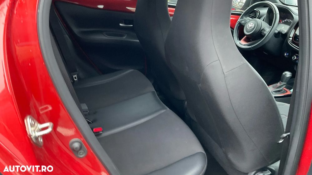 Toyota Aygo X 1.0l CVT Limited Edition - 8