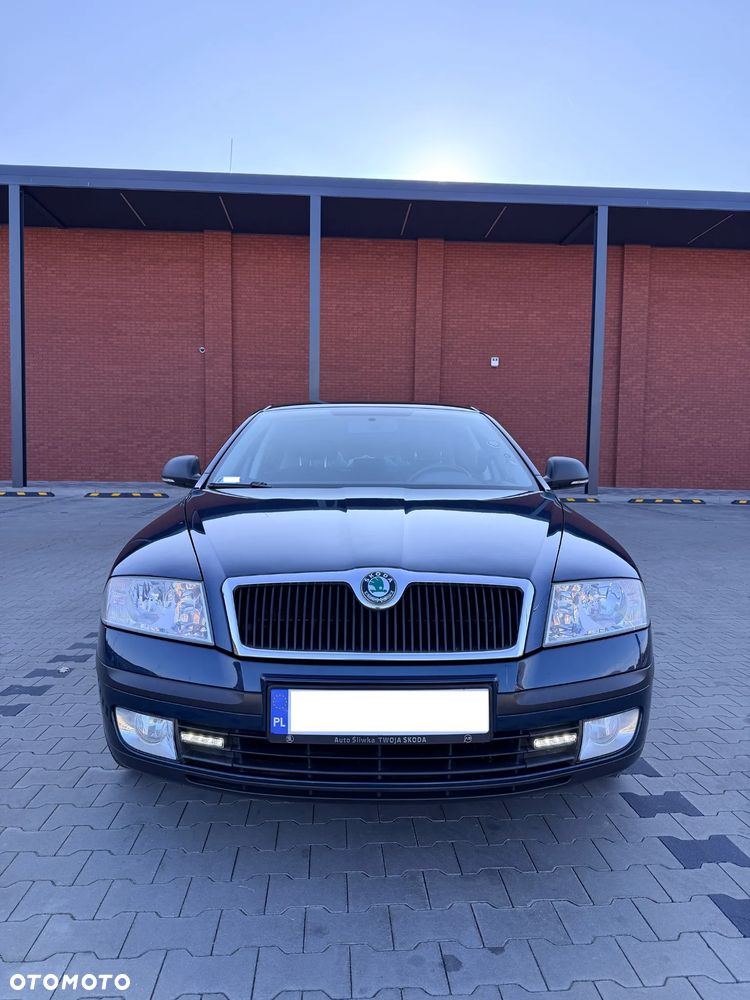 Skoda Octavia 2012 photo 2