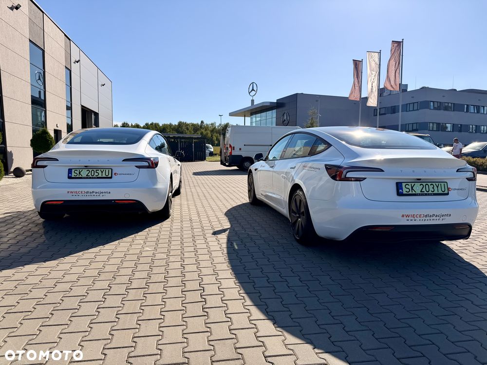 Tesla Model 3 - 6