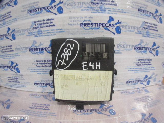 Modulo 8201229416 RENAULT TWINGO 2013 1.2I 75CV 3P PRETO Módulo Caixa De Fusíveis - 1