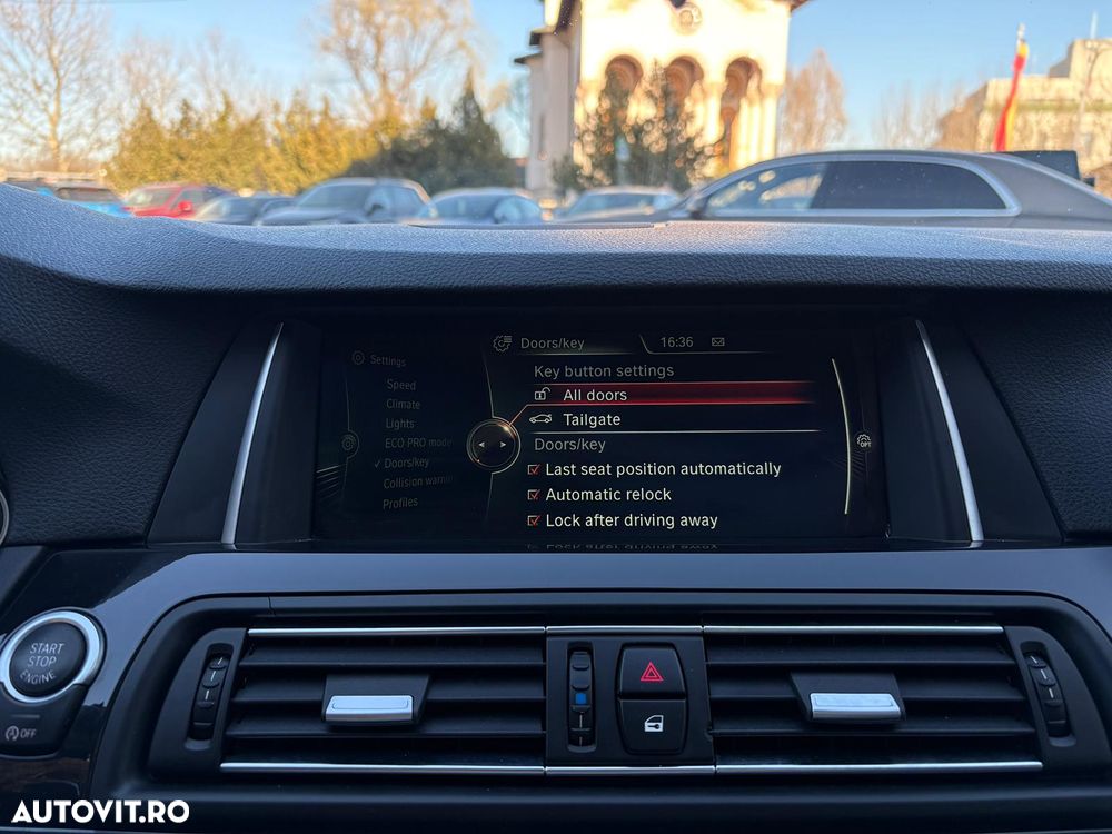 BMW Seria 5 525d xDrive Sport-Aut. - 24