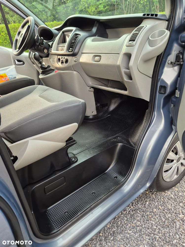 Opel Vivaro - 13