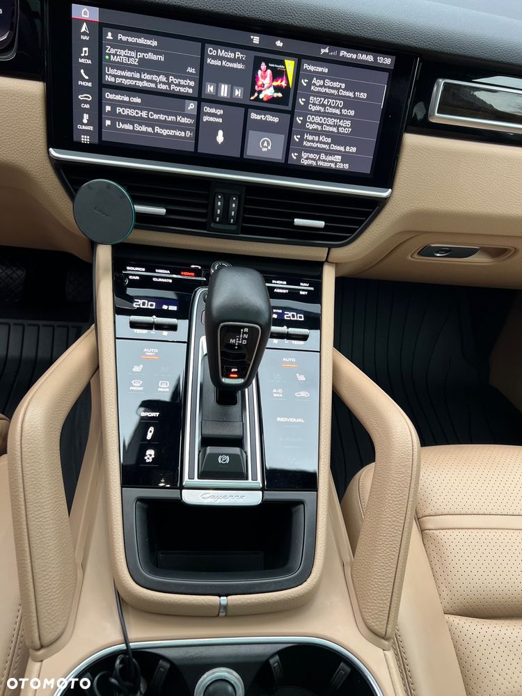 Porsche Cayenne Standard - 20