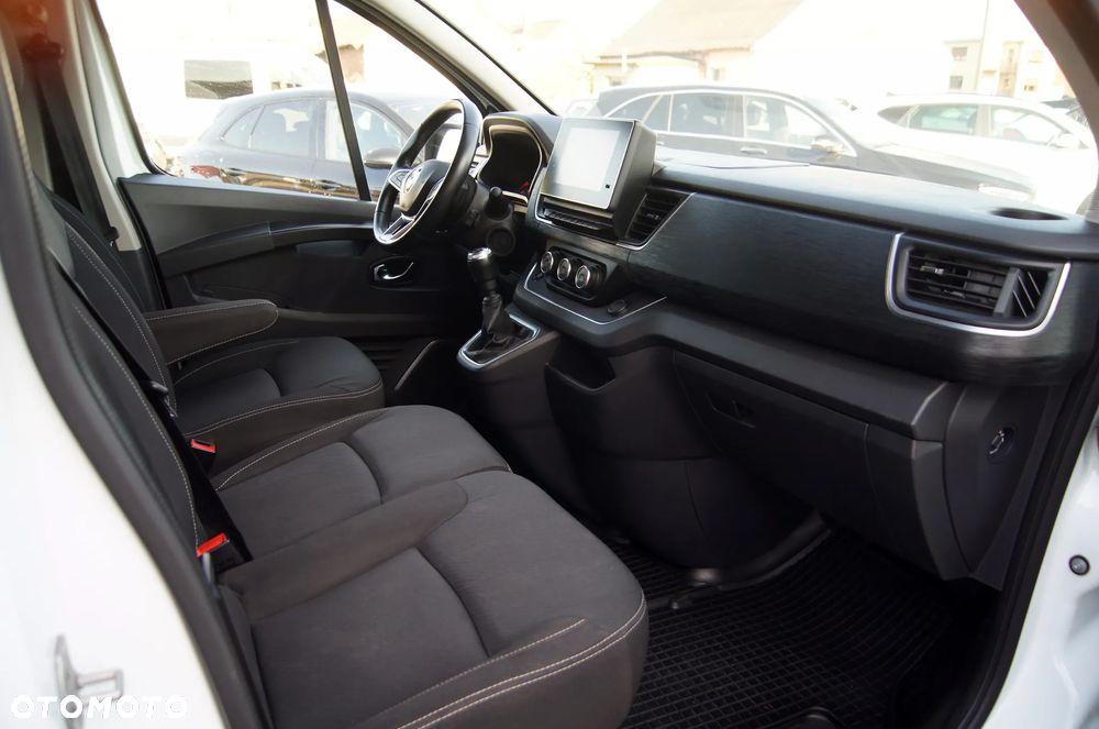 Renault Trafic - 22