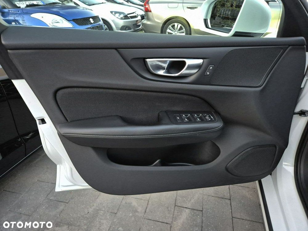 Volvo V60 B3 B Geartronic Momentum Pro - 12