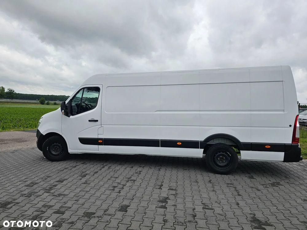Nissan NV 400 - 8