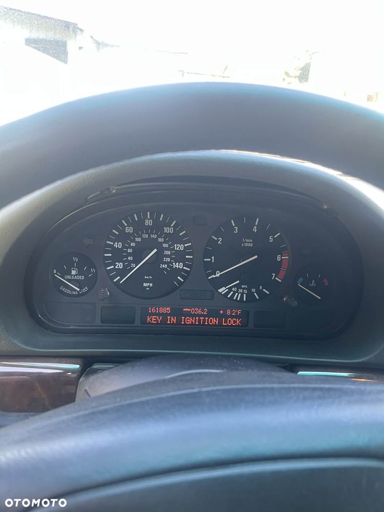 BMW Seria 7 740iL - 7
