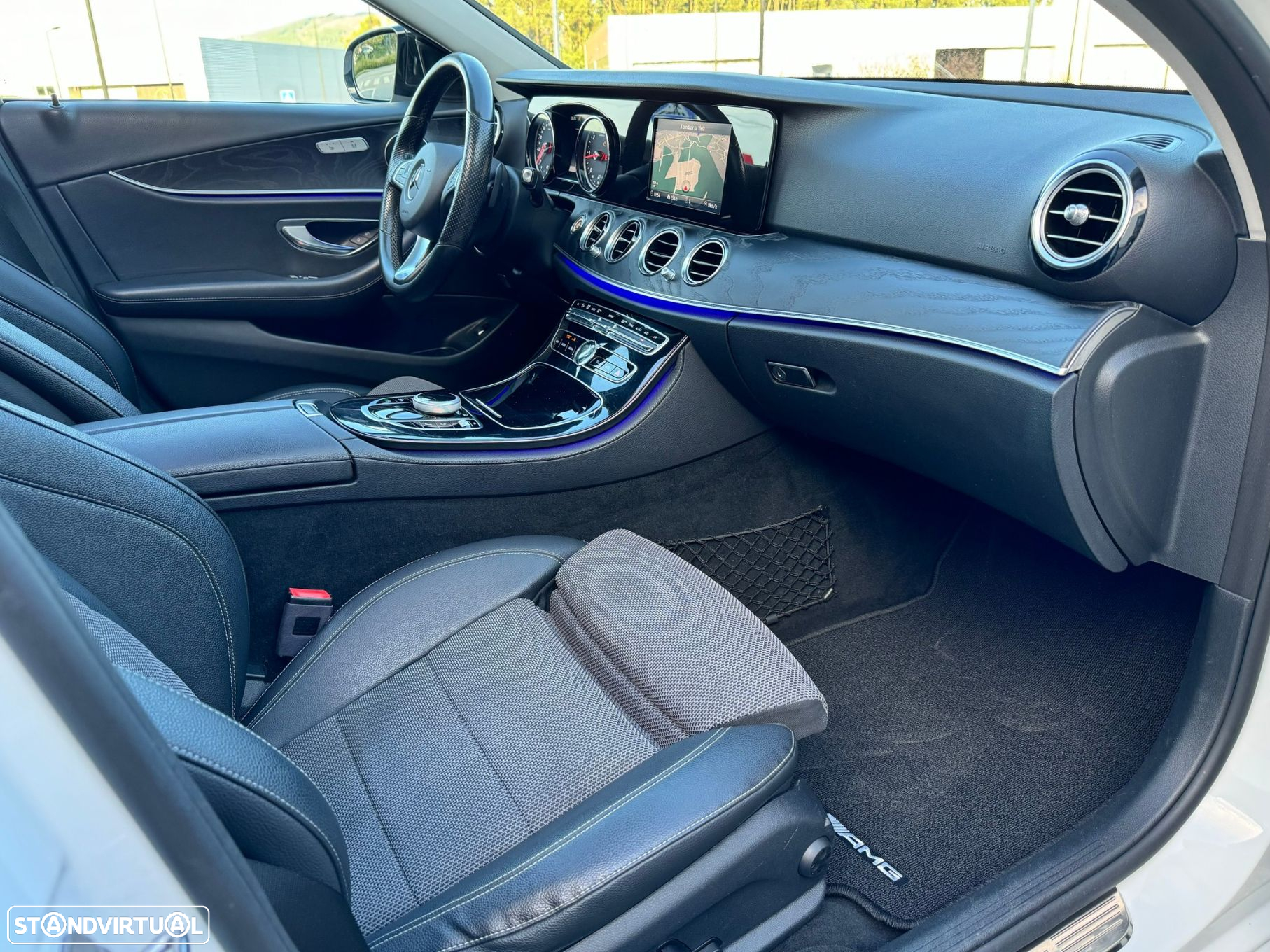 Mercedes-Benz E 220 d Avantgarde+ - 37