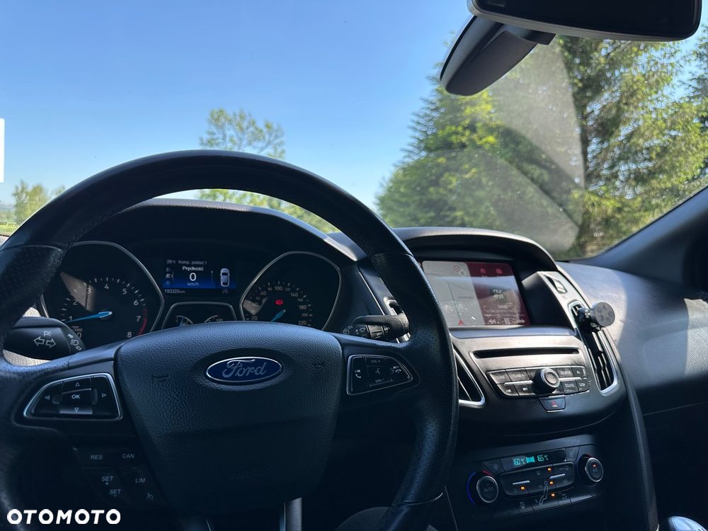 Ford Focus 1.0 EcoBoost ST-Line - 11