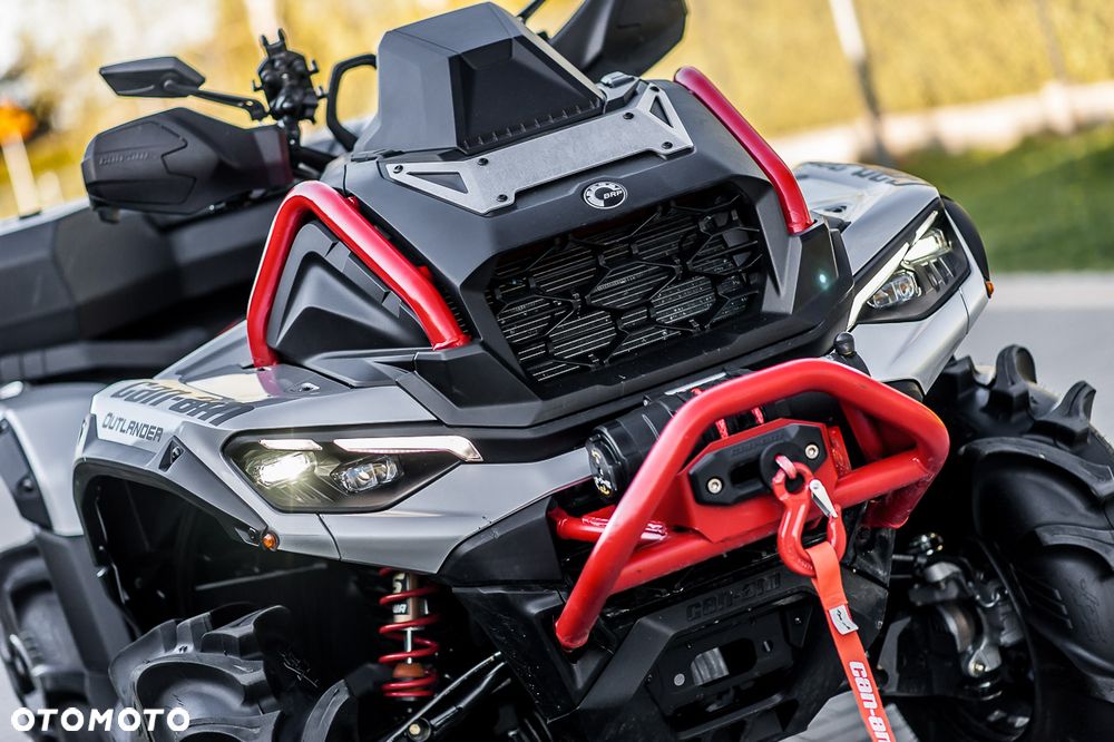 Can-Am Outlander - 2