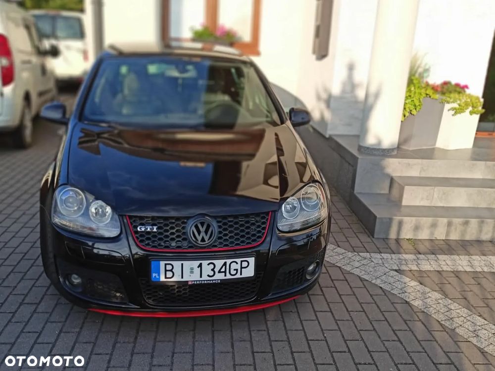 Volkswagen Golf - 1