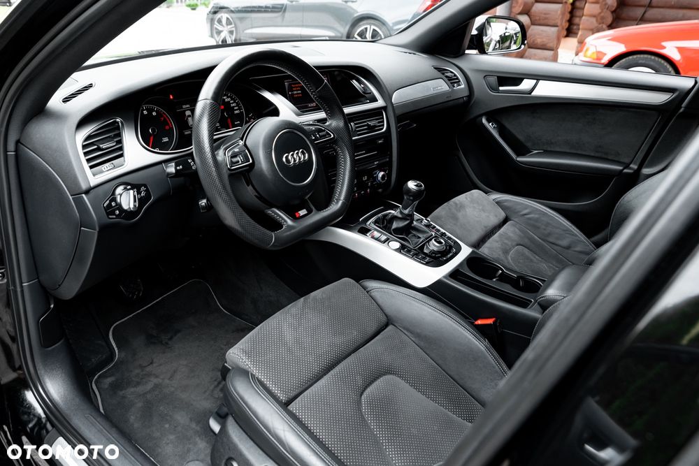 Audi A4 Avant 1.8 TFSI quattro S line Sportpaket - 13