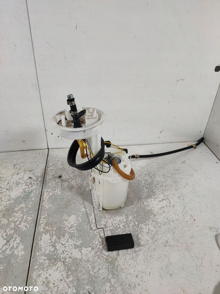 pompa paliwa a4 b6 1.8t 2.0 zamiennik 8e0919051l 100% sprawdzona