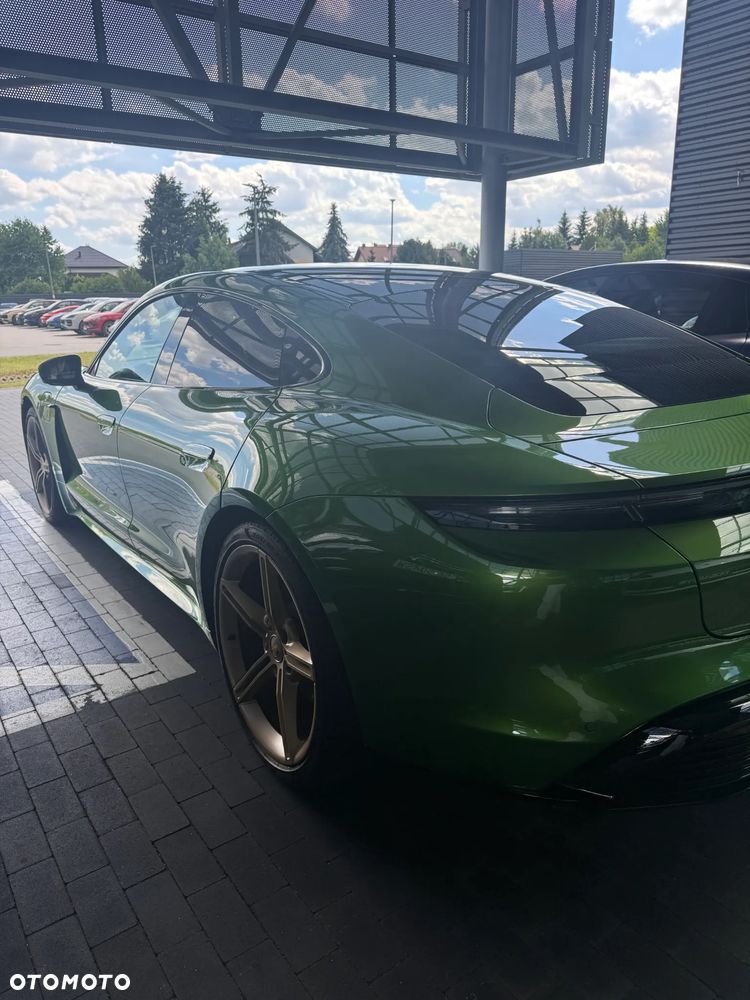 Porsche Taycan 4S Performance Plus - 4