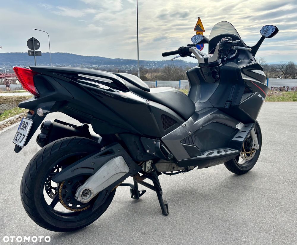 Aprilia SRV 850 - 11