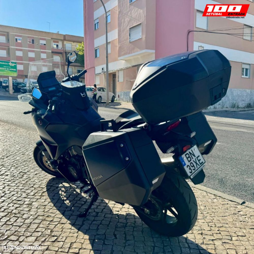 Honda NT 1100 A - 32