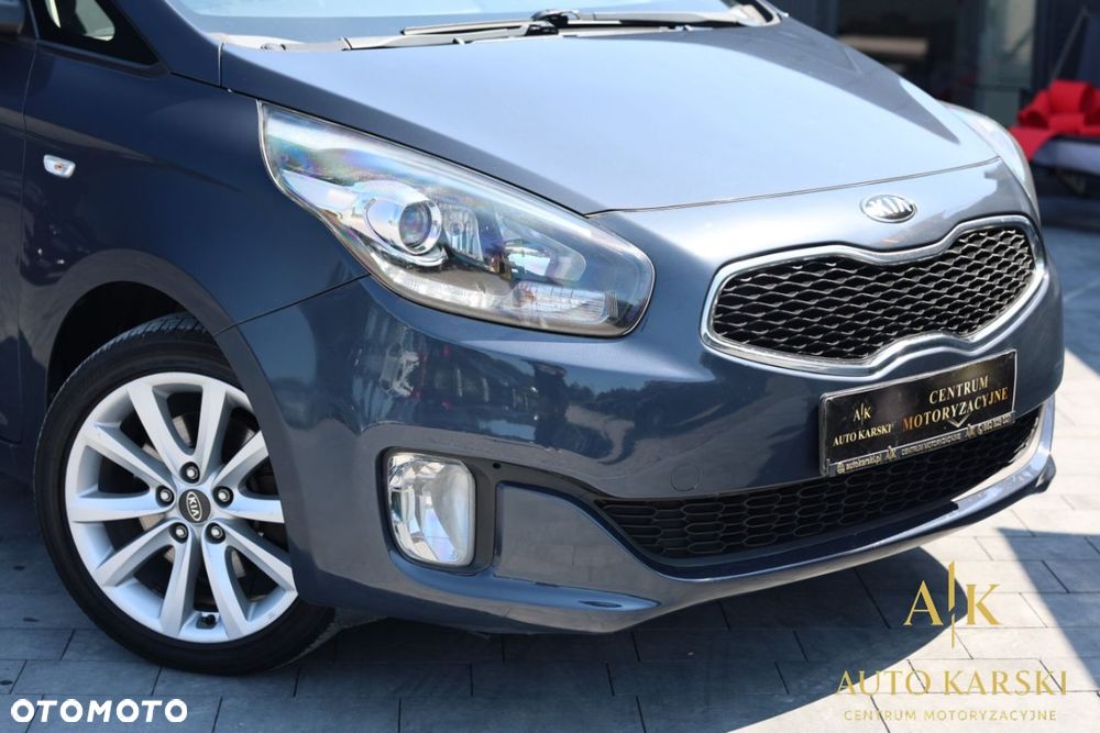 Kia Carens - 14