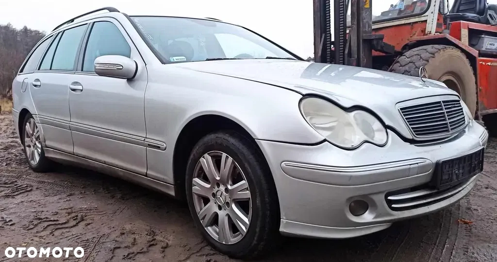 MERCEDES W203 - 6