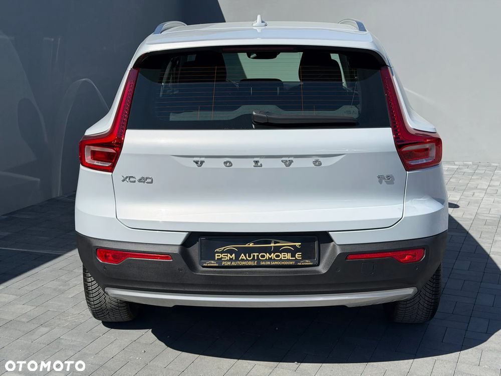 Volvo XC 40 T3 Momentum Pro - 11