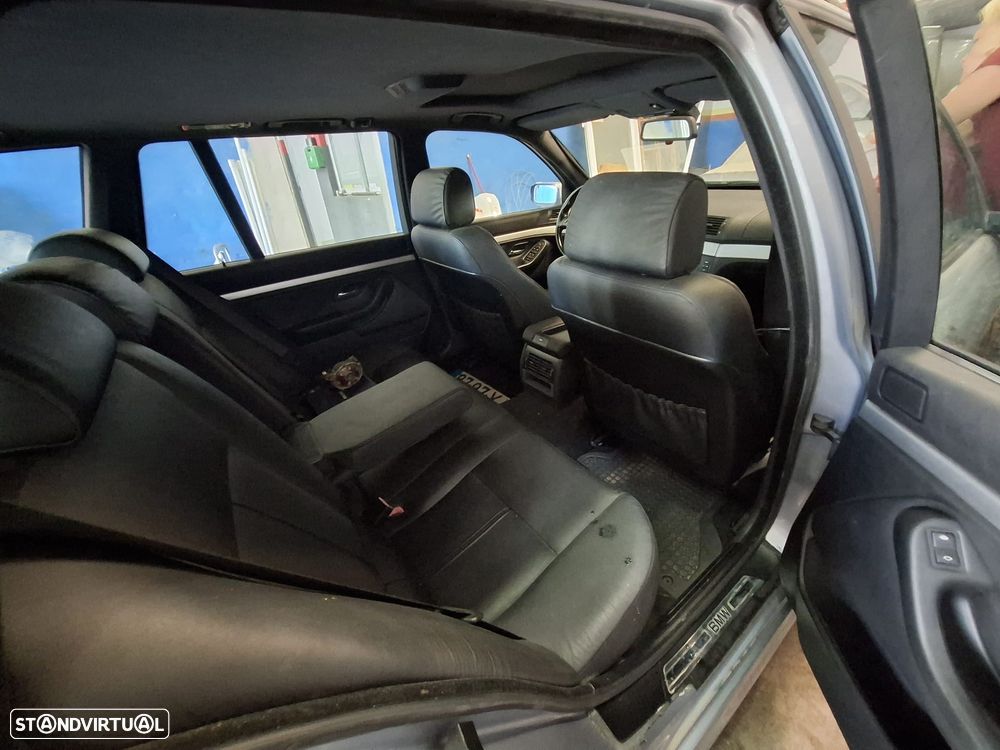 BMW 525 d Touring - 10