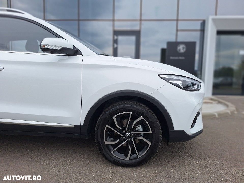 MG ZS - 10
