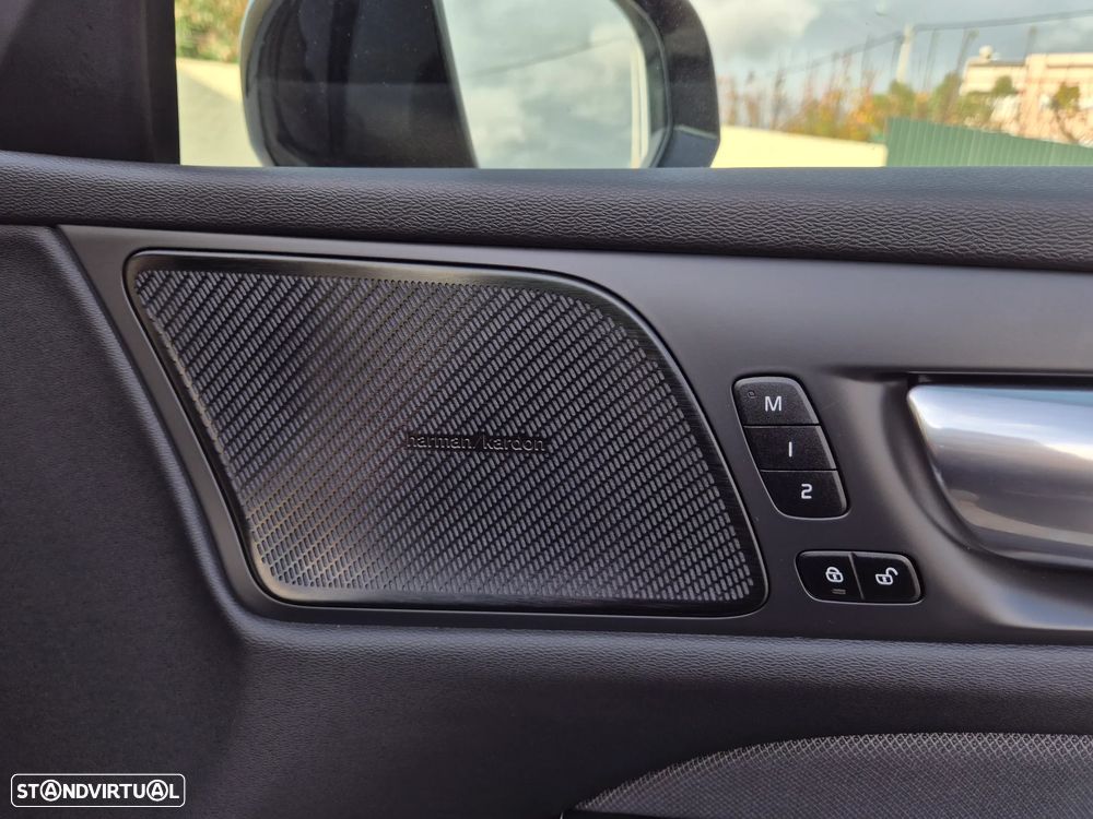 Volvo V60 2.0 T6 AWD TE R-Design - 47