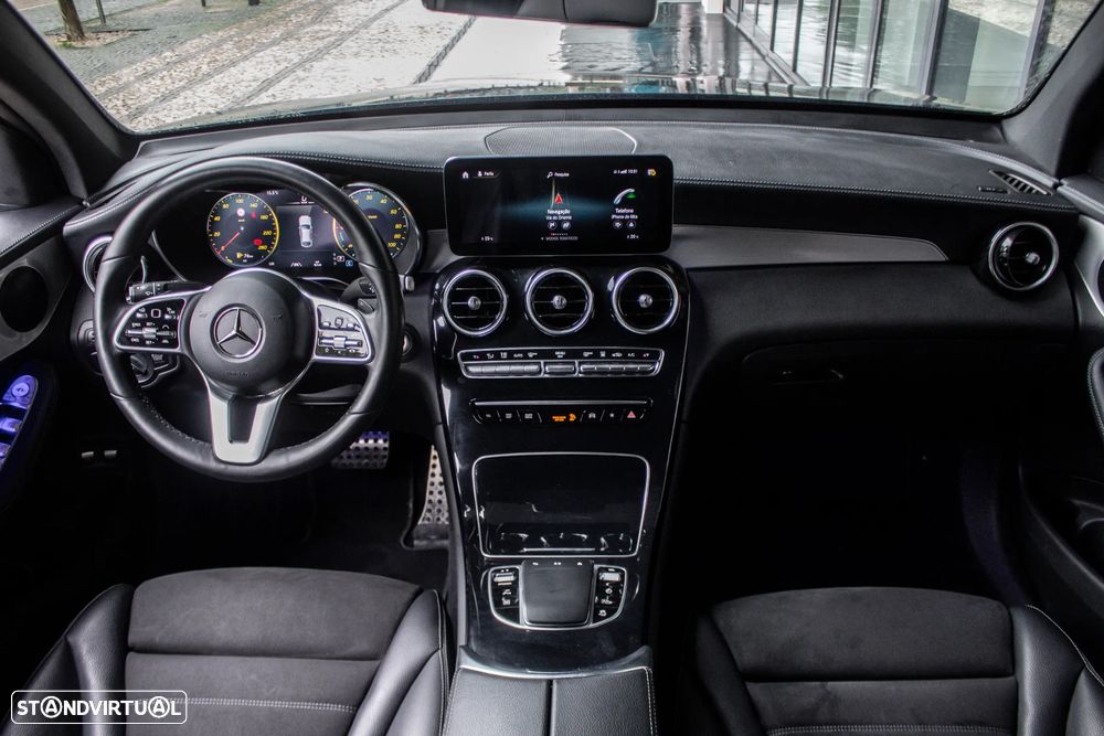 Mercedes-Benz GLC 300 e 4Matic 9G-TRONIC AMG Line - 37