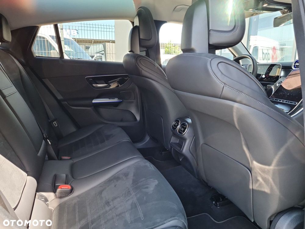 Mercedes-Benz GLC 200 mHEV 4-Matic AMG Line - 15
