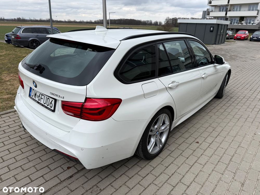 BMW Seria 3 320d - 16
