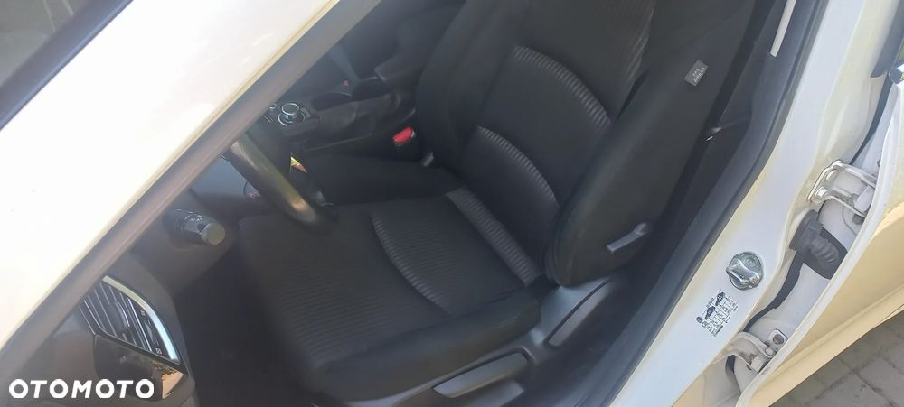 Mazda 3 SKYACTIV-G 120 Center-Line - 9
