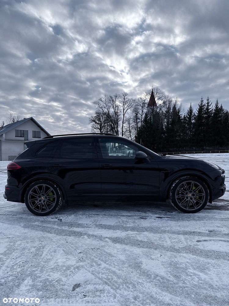 Porsche Cayenne S E-Hybrid Platinum Edition - 10