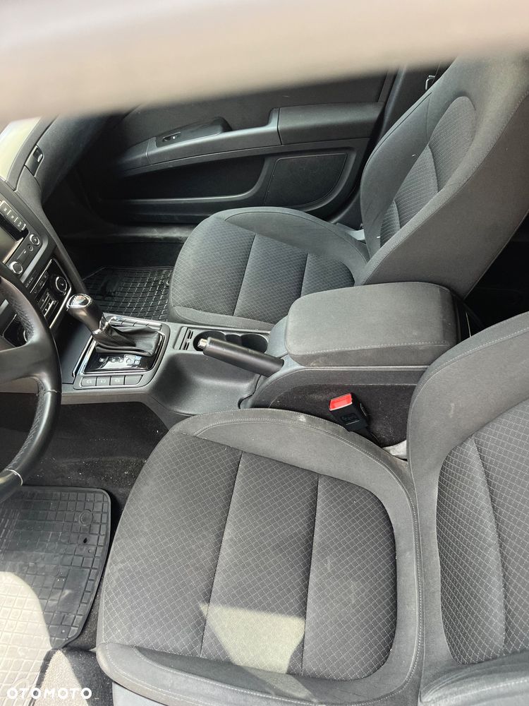 Skoda Superb 2.0 TDI Elegance DSG - 24