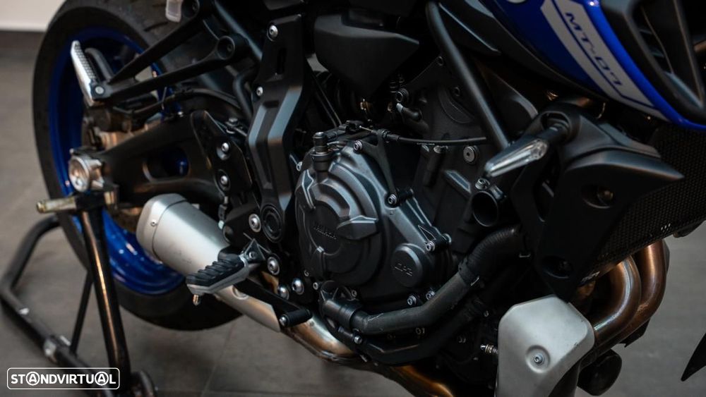 Yamaha MT-07 - 10