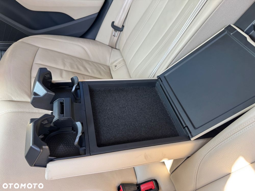 Audi A4 Allroad - 36