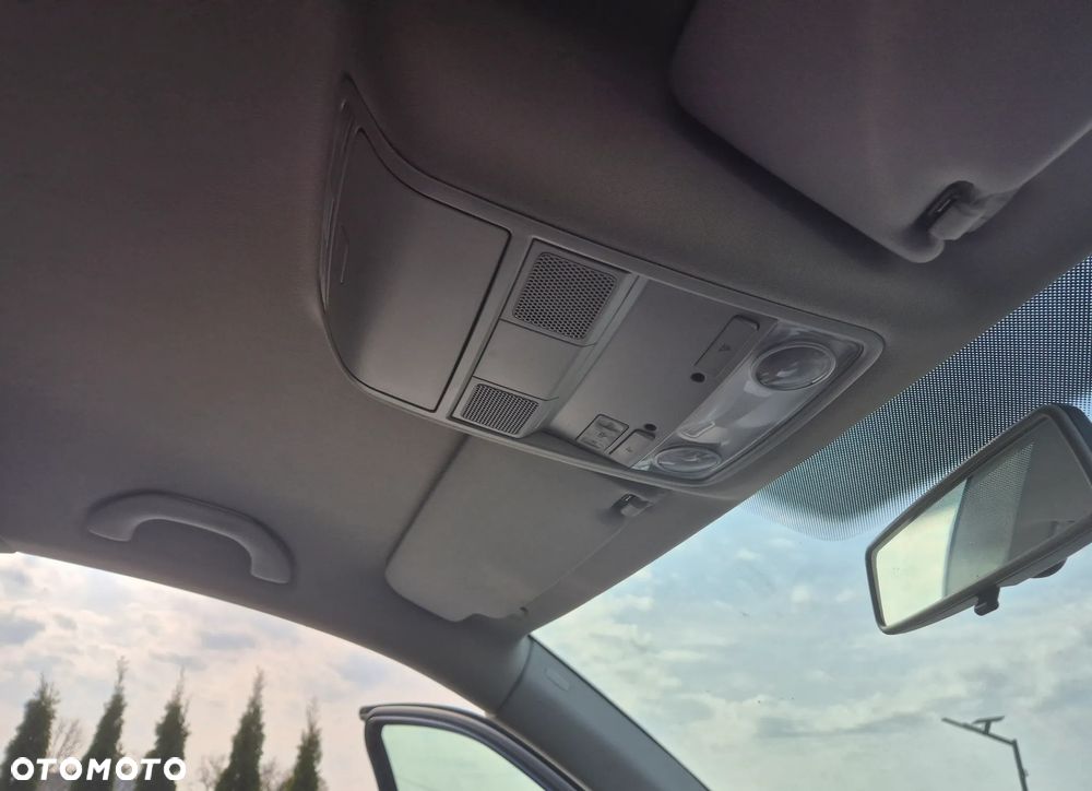 Volkswagen Golf 1.9 TDI DPF Comfortline - 15