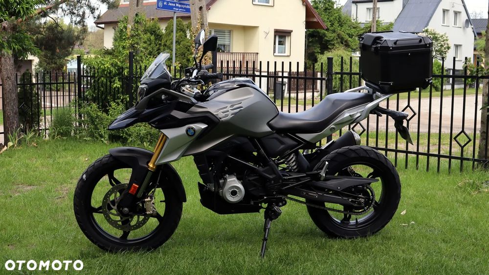 BMW G - 9