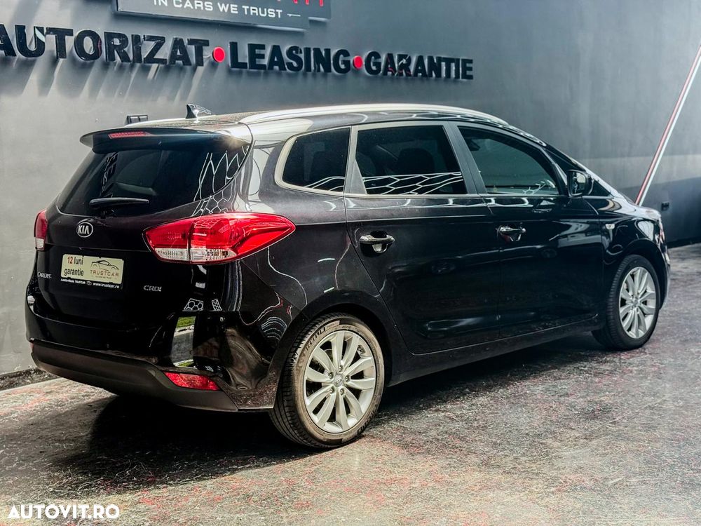 Kia Carens - 7
