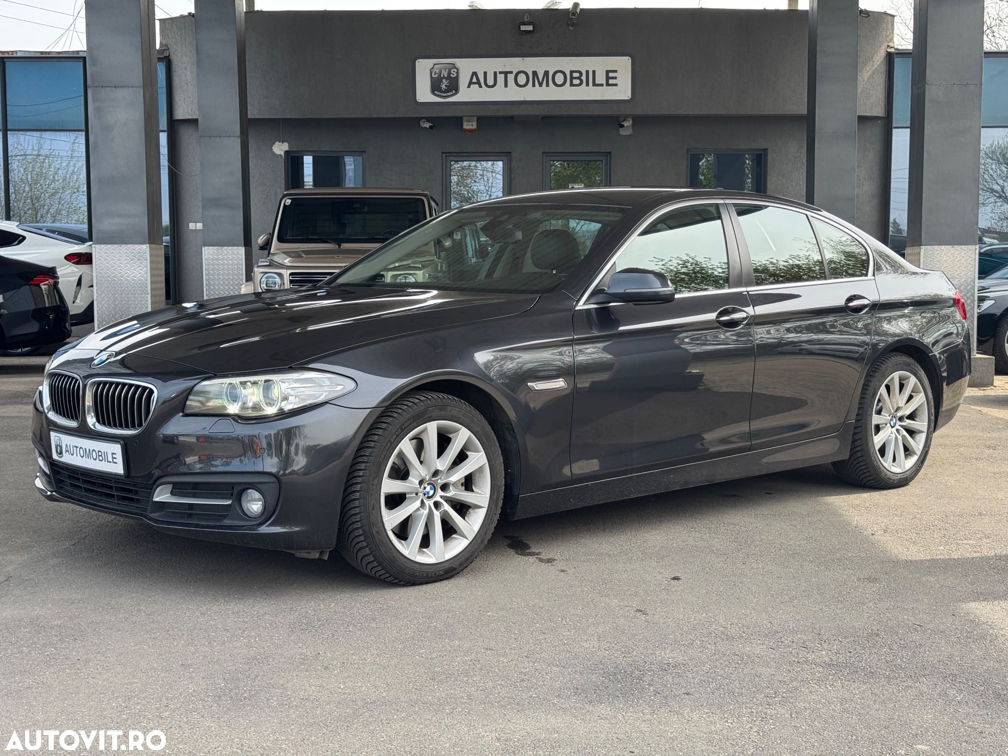 BMW Seria 5 525d xDrive AT - 1