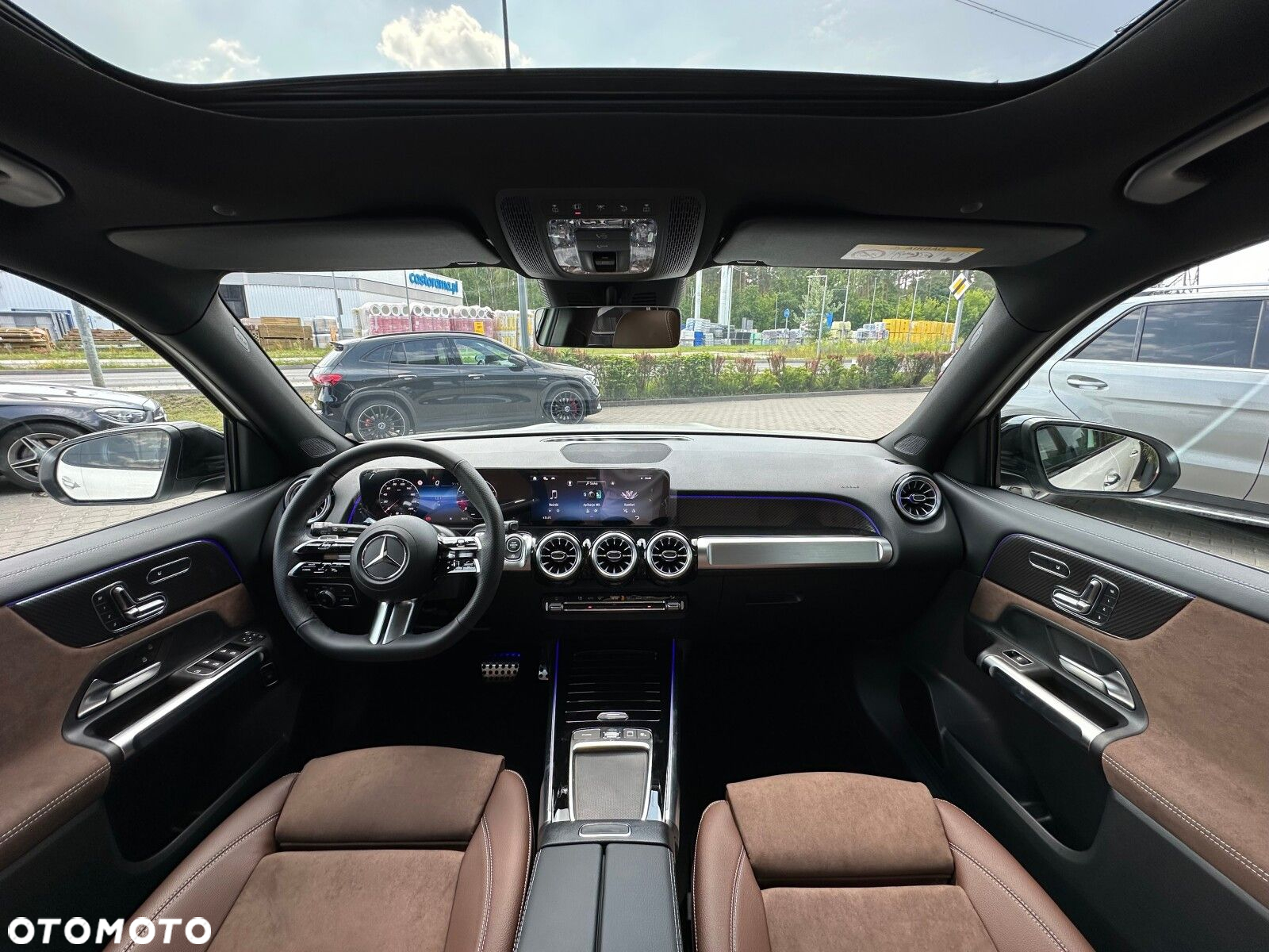 Mercedes-Benz GLB - 12