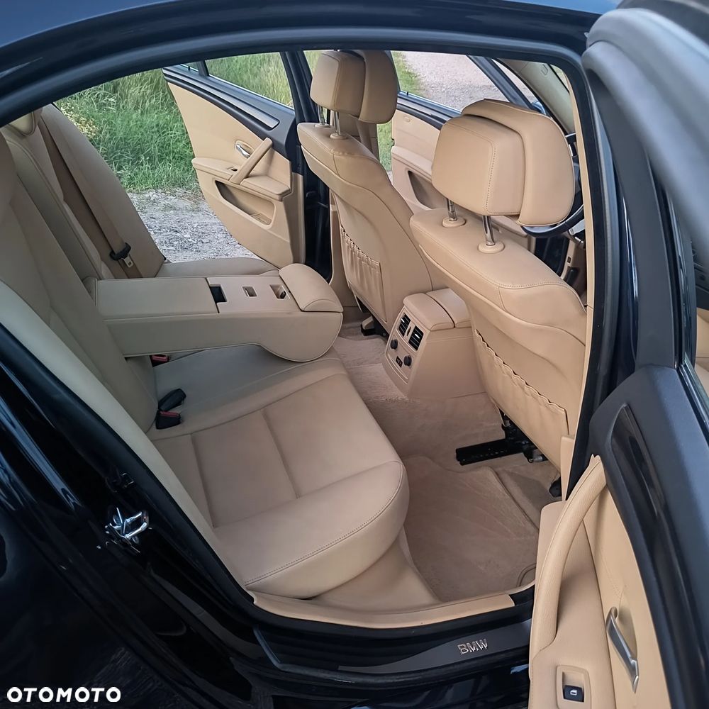 BMW Seria 5 520d Special Edition - 21