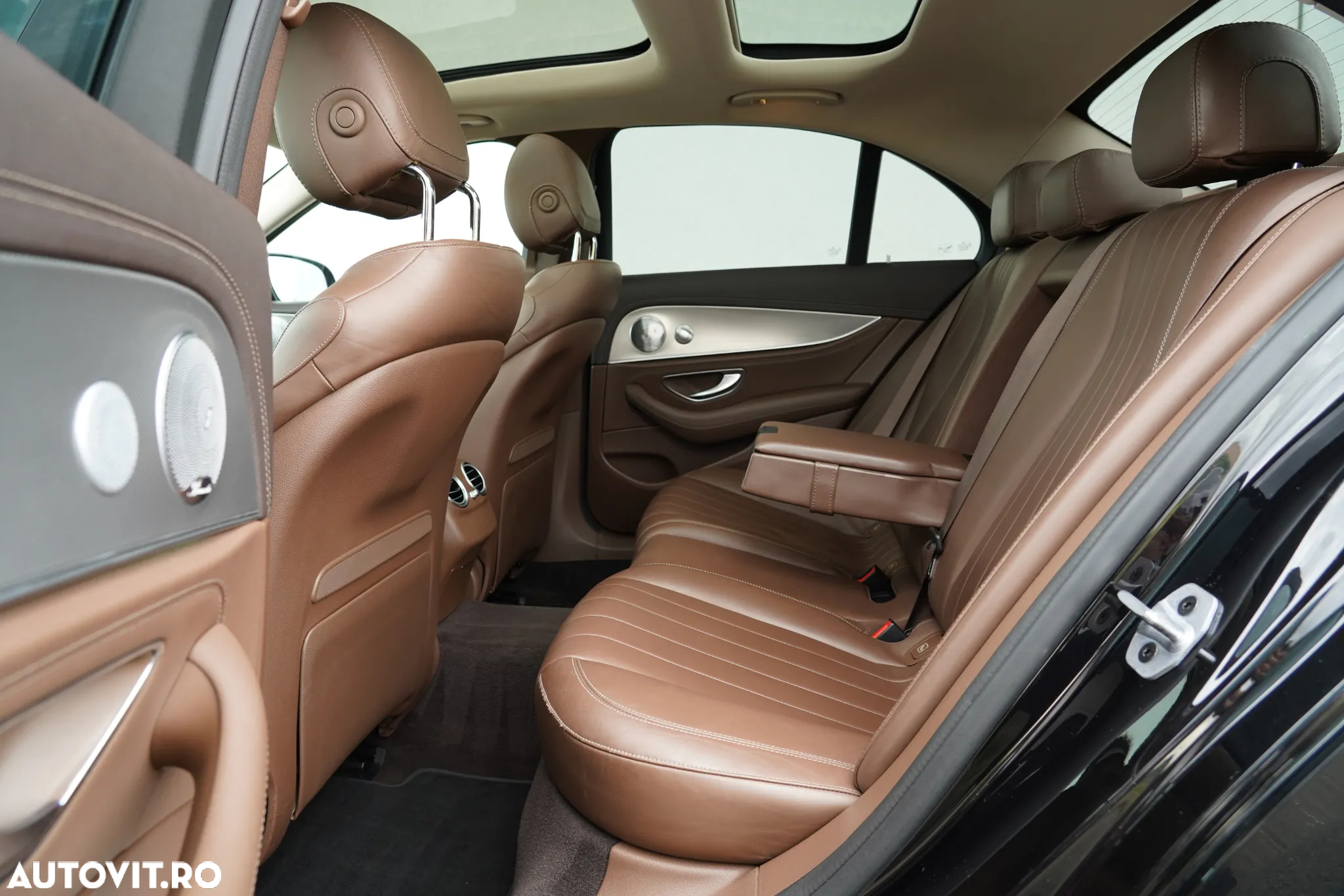 Mercedes-Benz E 220 d 9G-TRONIC Exclusive - 17