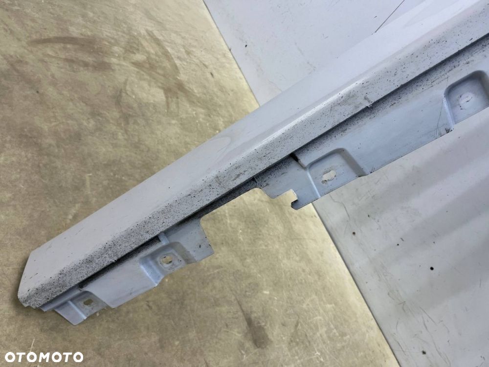 Listwa progowa BMW 5 F10 F11 sedan kombi 10-17r. lewa nakładka progu zewnętrzna kolor Mineralweiss - 9