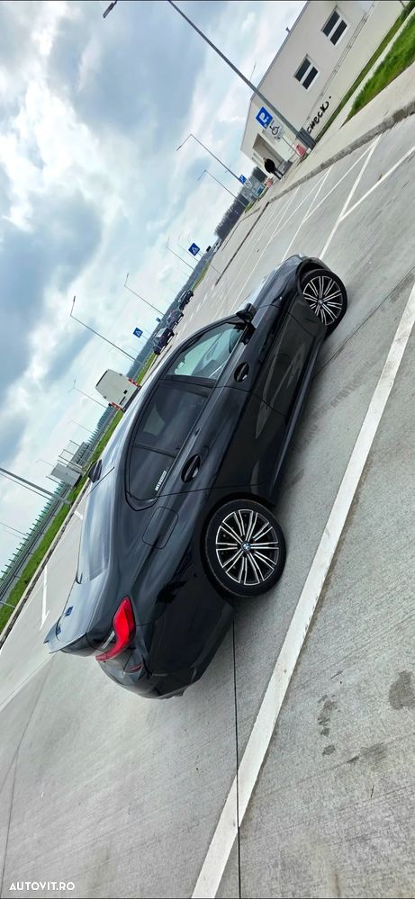 BMW Seria 3 320i AT - 9