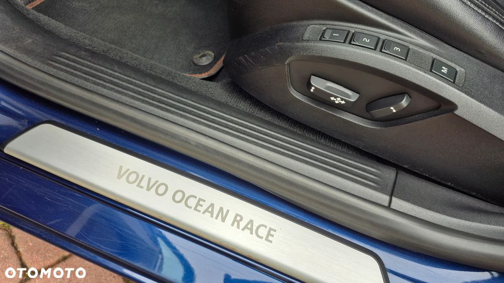 Volvo V40 D4 Ocean Race - 12