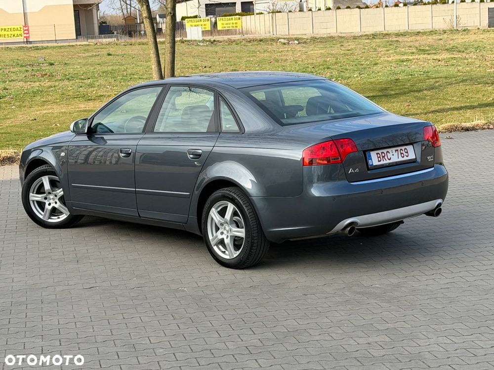 Audi A4 Limousine 1.8 T quattro - 13